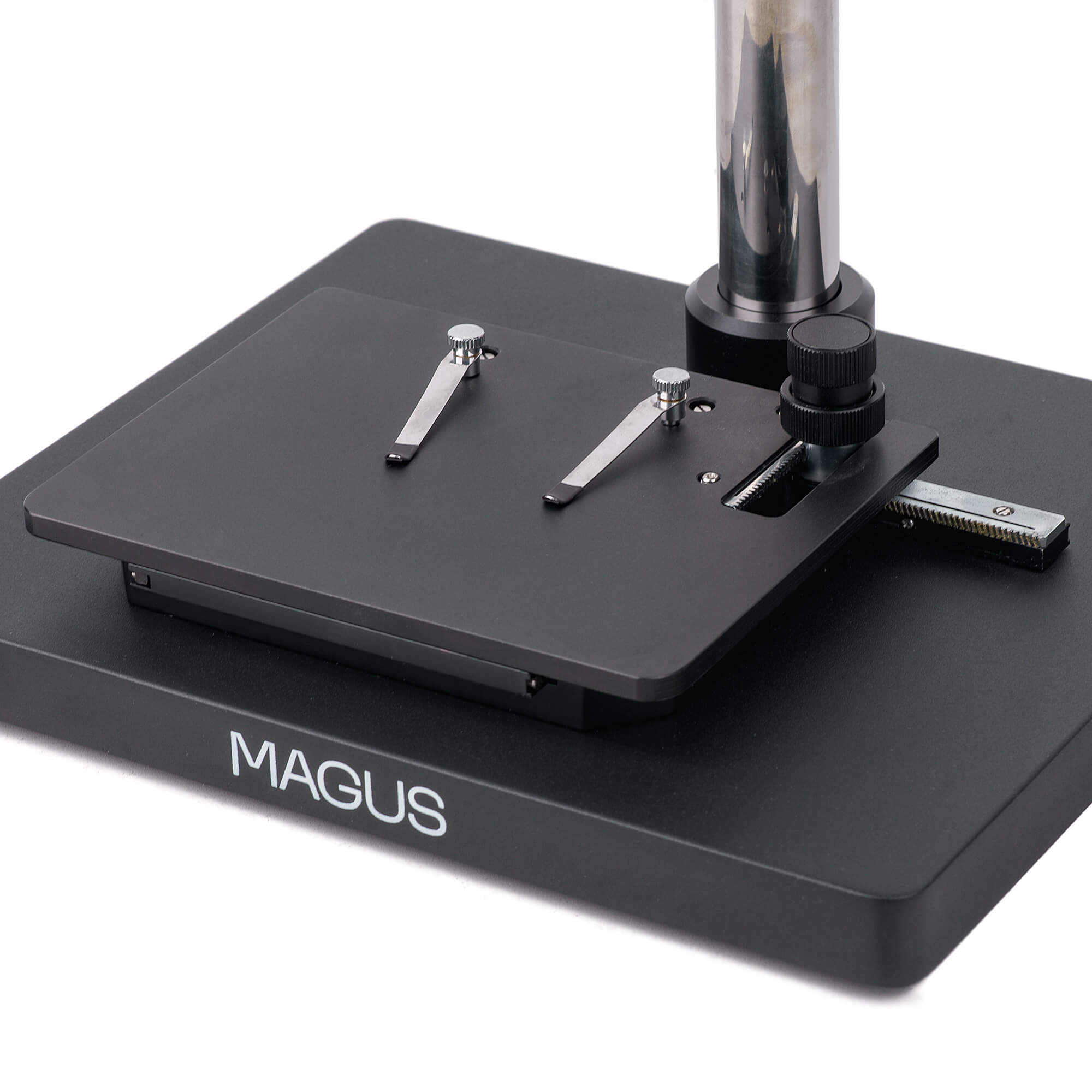 Digitálny metalurgický mikroskop MAGUS Metal D630 pracovný stolík